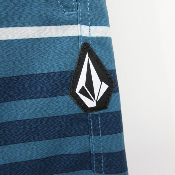 Volcom Men's Swim Trunks Blue Aged Indigo Striped Quarta Static Mod-Tech Size 30 - Picture 9 of 13